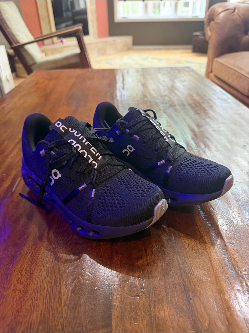 On Women's On Cloud  Athletic Shoes Black. NEW WITHOUT BOX